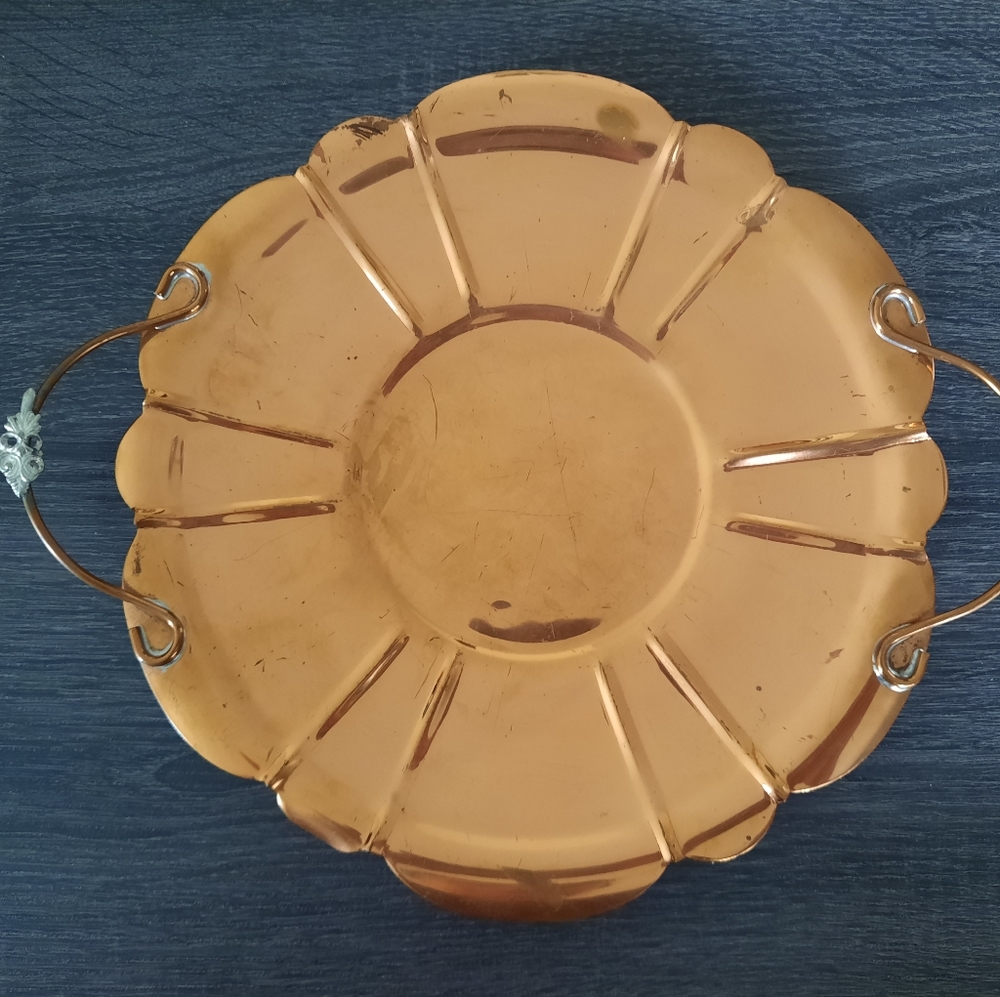 Vintage FLEMISH Copper BPCo Canada 3016 Handled Tray